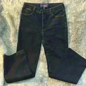 NYDJ Bootcut Dark wash with Pocket Detailing - size 6